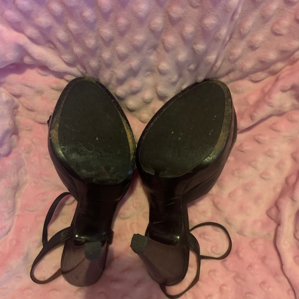 Prada Classy! - image 3